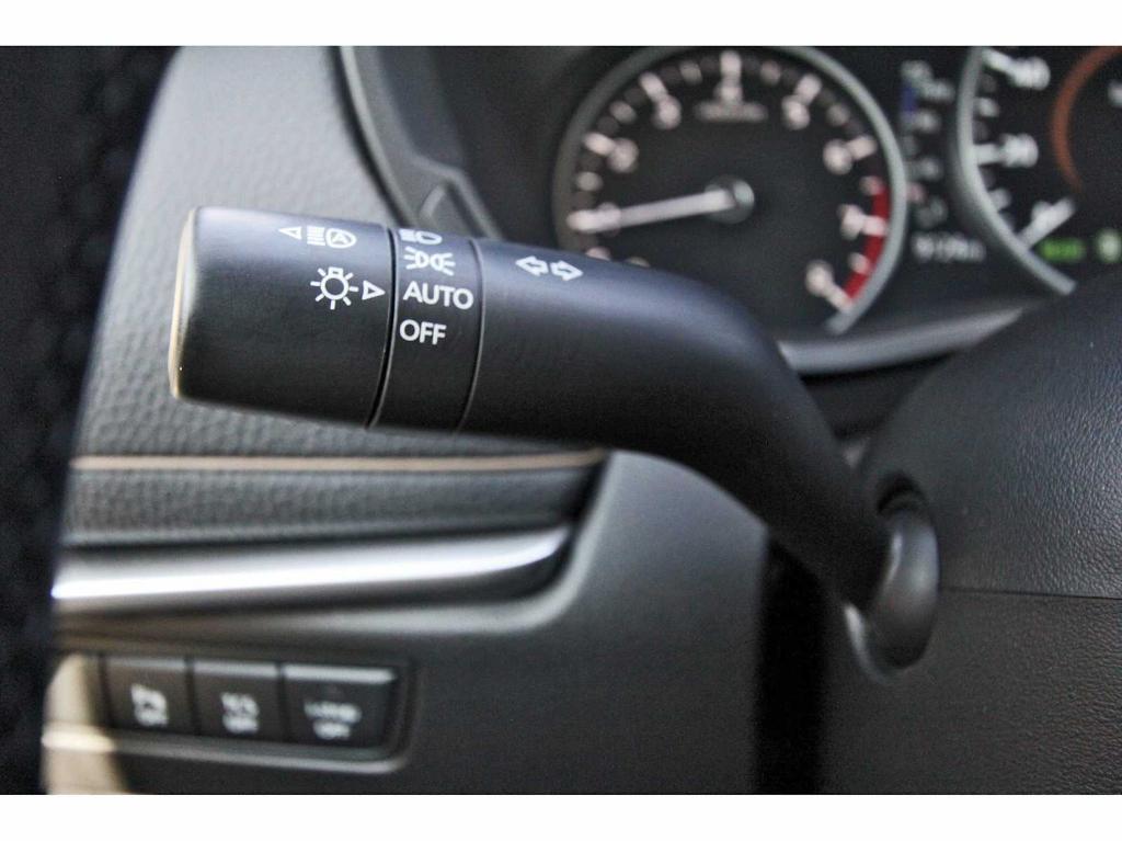 used 2025 Mazda CX-90 car, priced at $36,998