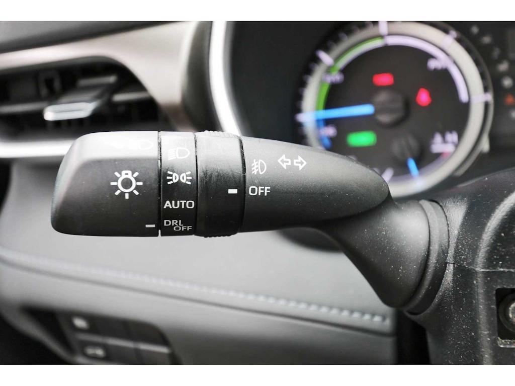 used 2023 Toyota Highlander Hybrid car, priced at $36,998