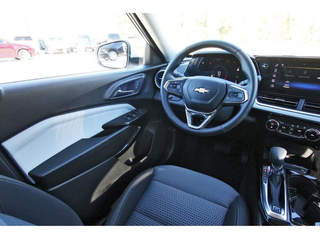 used 2025 Chevrolet Trax car, priced at $23,998