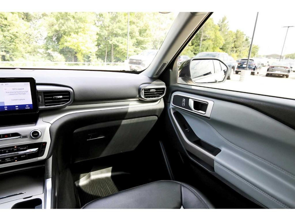 used 2022 Ford Explorer car, priced at $27,998