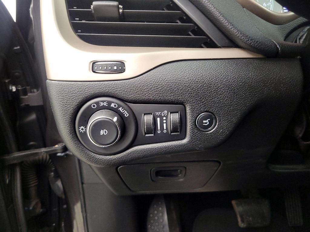 used 2015 Jeep Cherokee car, priced at $14,998