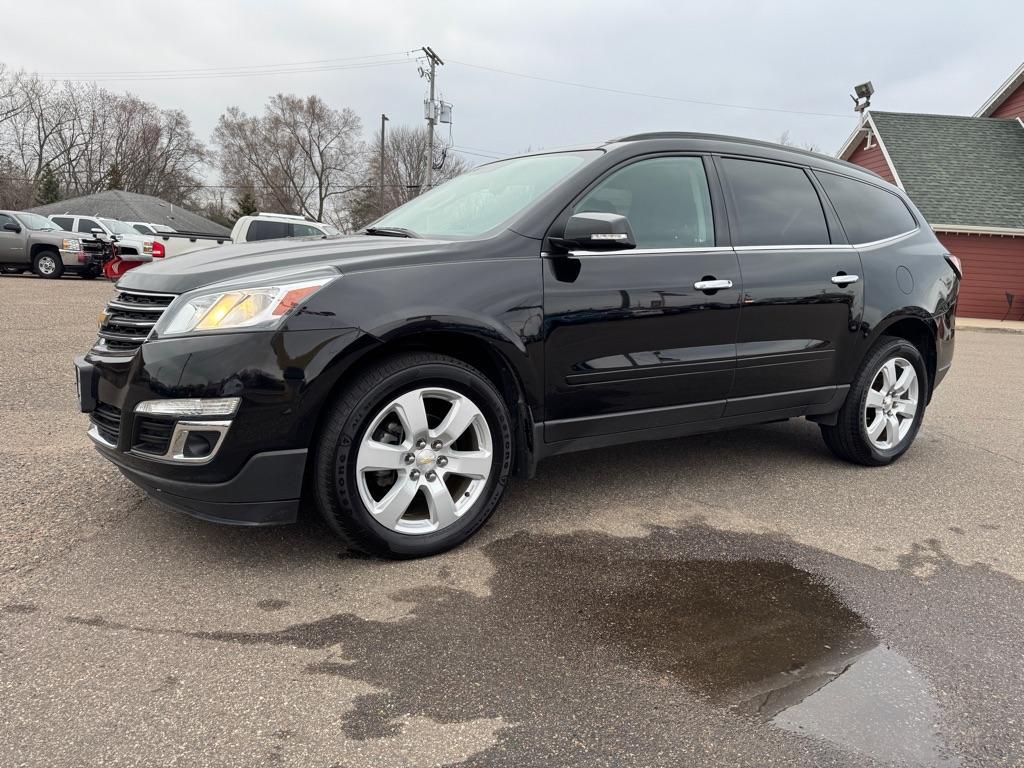 used 2017 Chevrolet Traverse car, priced at $11,495