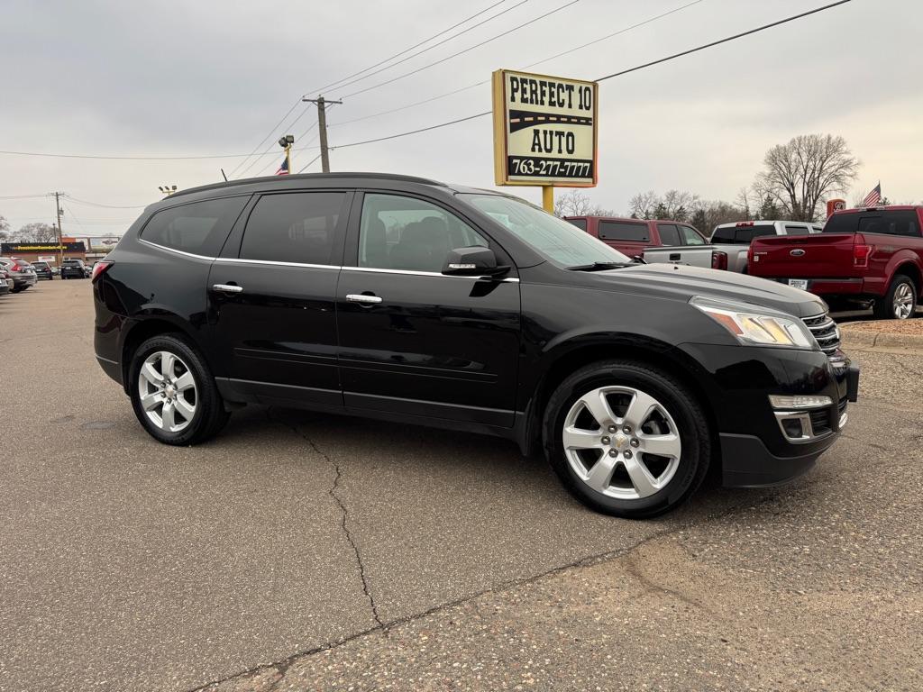 used 2017 Chevrolet Traverse car, priced at $11,495
