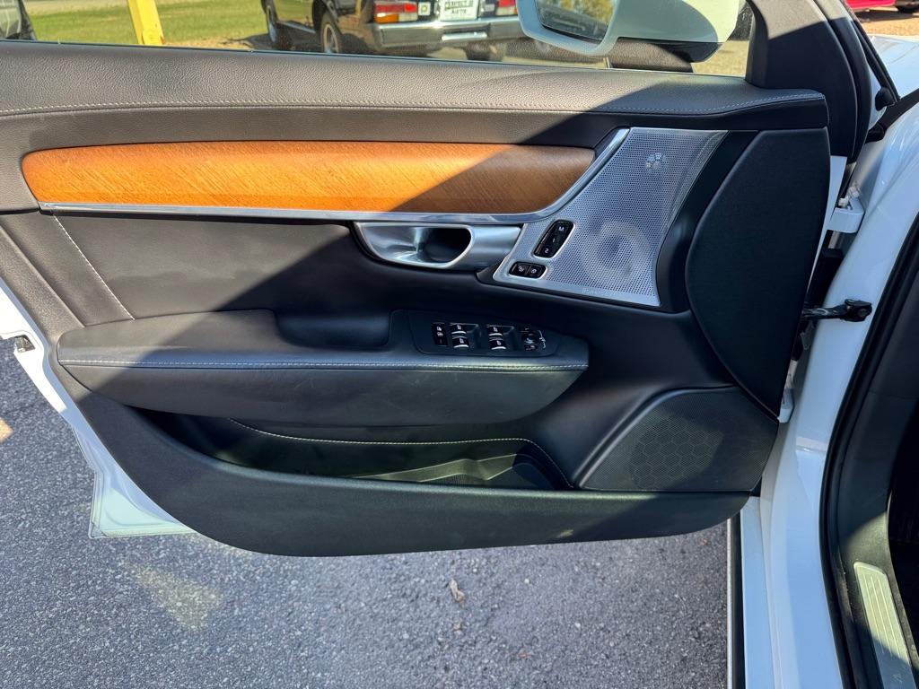 used 2018 Volvo S90 Recharge Plug-In Hybrid car, priced at $15,995