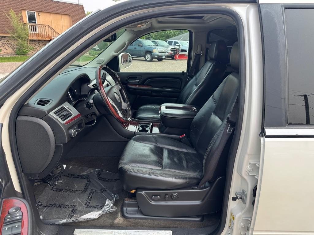 used 2008 Cadillac Escalade EXT car, priced at $11,995