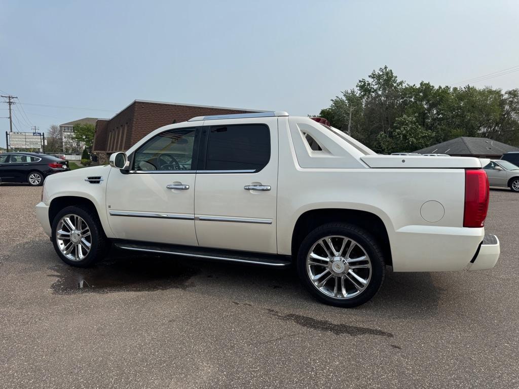 used 2008 Cadillac Escalade EXT car, priced at $11,995