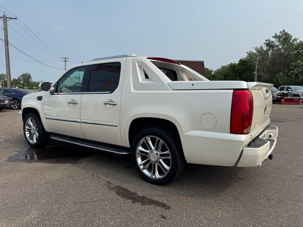used 2008 Cadillac Escalade EXT car, priced at $11,995