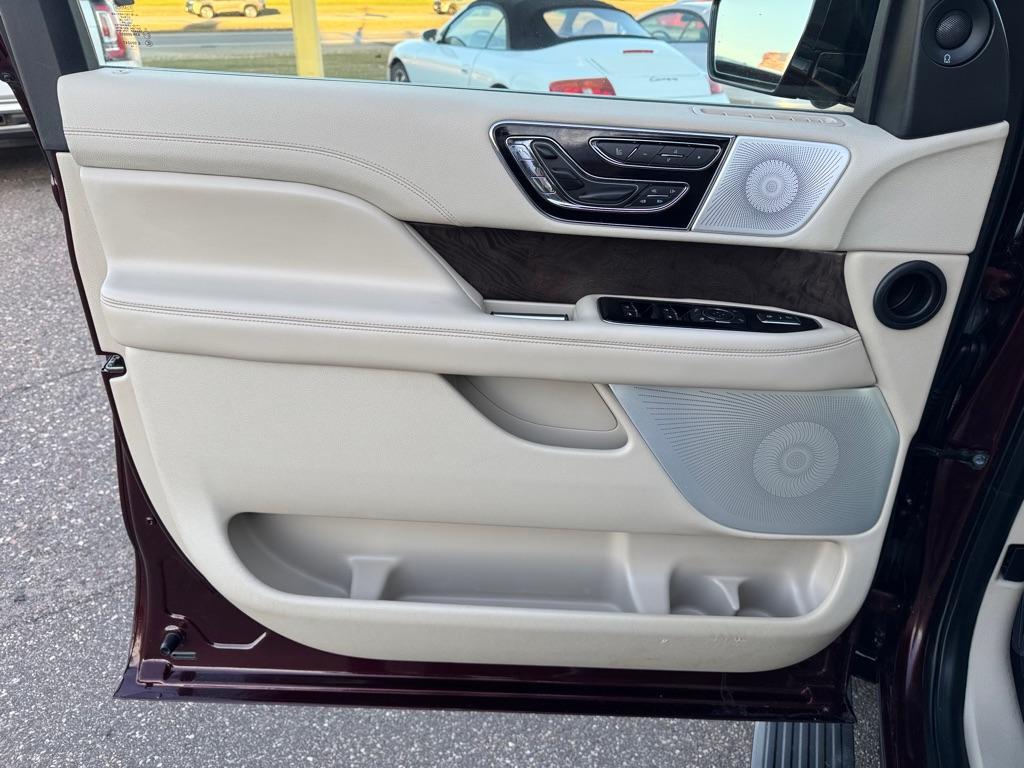 used 2019 Lincoln Navigator car, priced at $33,995