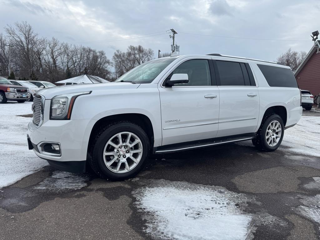 used 2016 GMC Yukon XL car, priced at $14,995