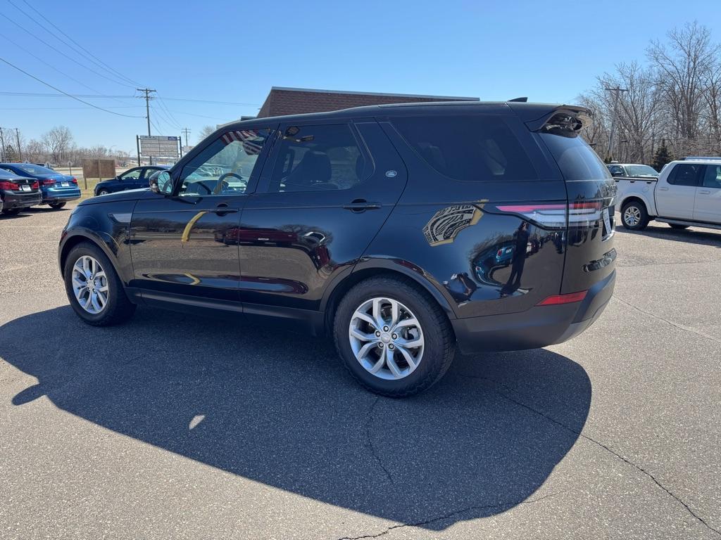 used 2018 Land Rover Discovery car, priced at $15,995