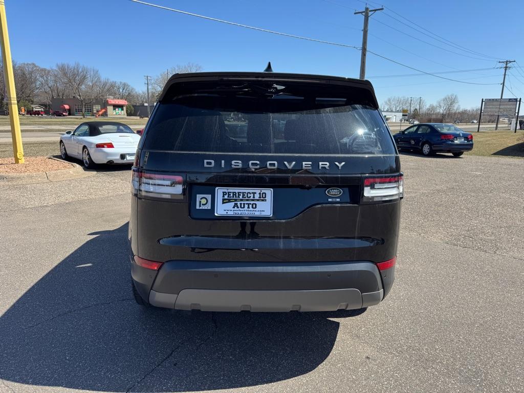 used 2018 Land Rover Discovery car, priced at $15,995