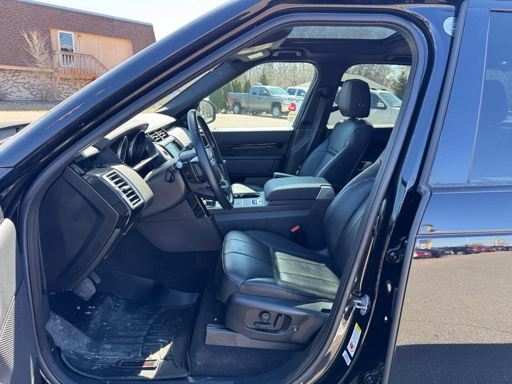 used 2018 Land Rover Discovery car, priced at $15,995