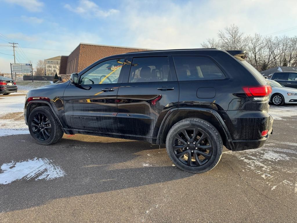 used 2021 Jeep Grand Cherokee car, priced at $20,995