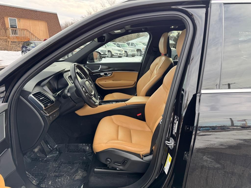 used 2018 Volvo XC90 car, priced at $19,495