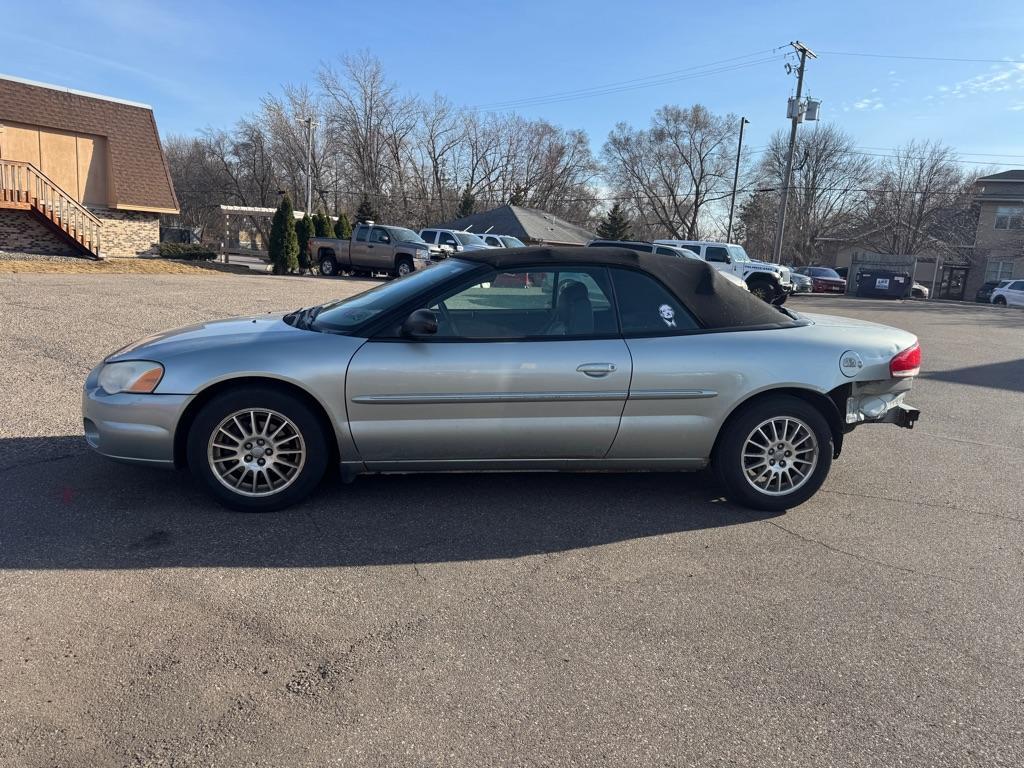 used 2005 Chrysler Sebring car