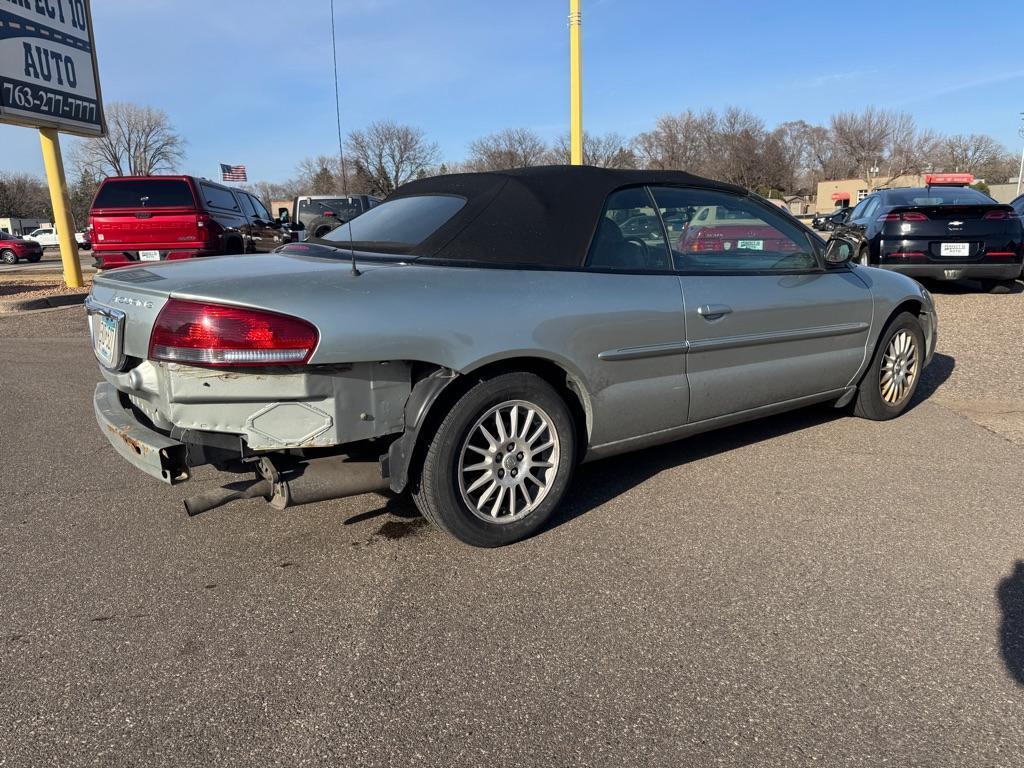 used 2005 Chrysler Sebring car