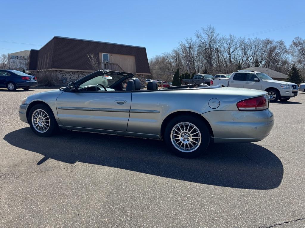 used 2005 Chrysler Sebring car, priced at $3,995