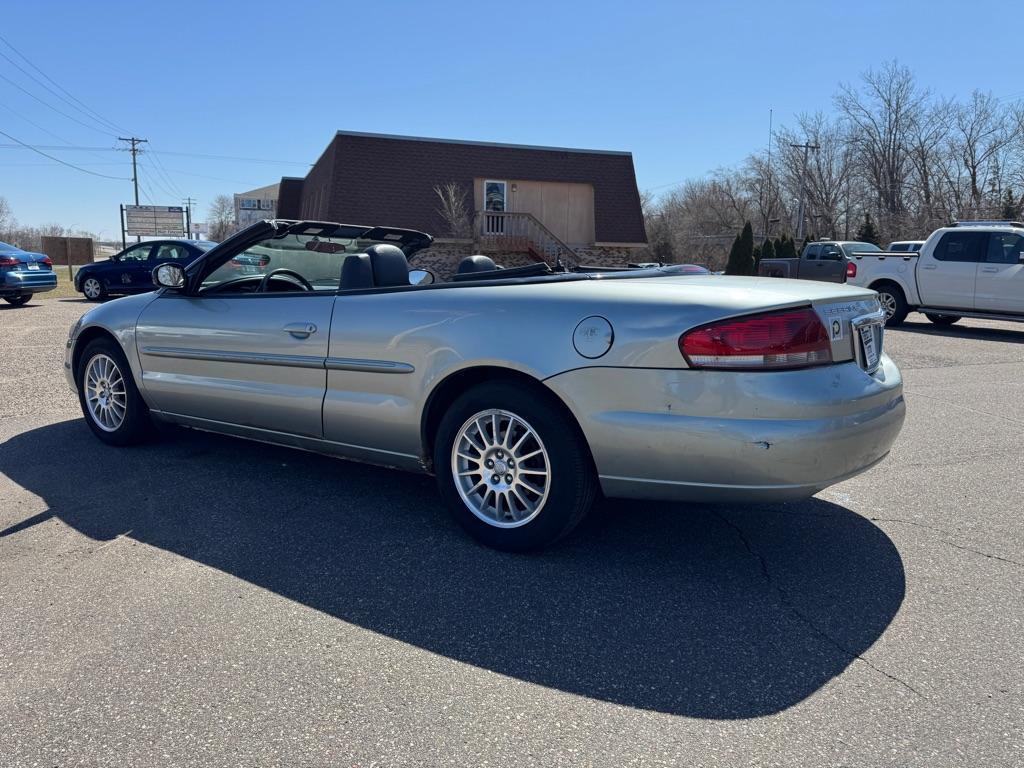 used 2005 Chrysler Sebring car, priced at $3,995