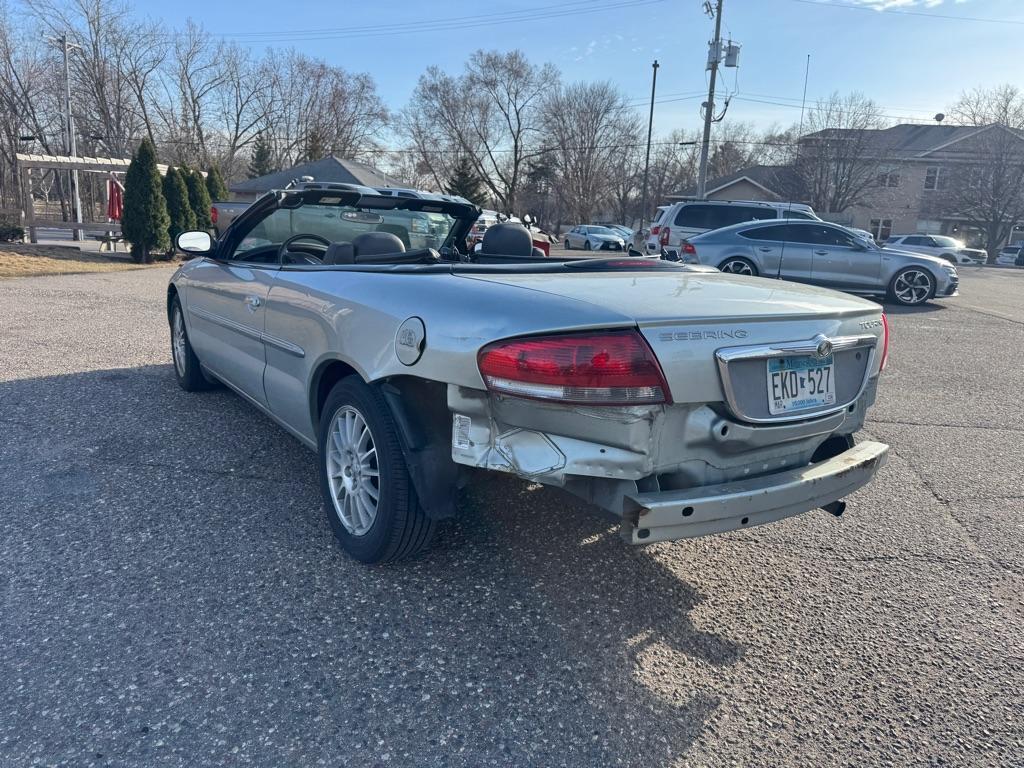 used 2005 Chrysler Sebring car