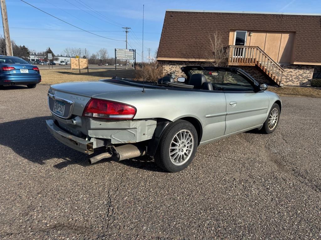 used 2005 Chrysler Sebring car