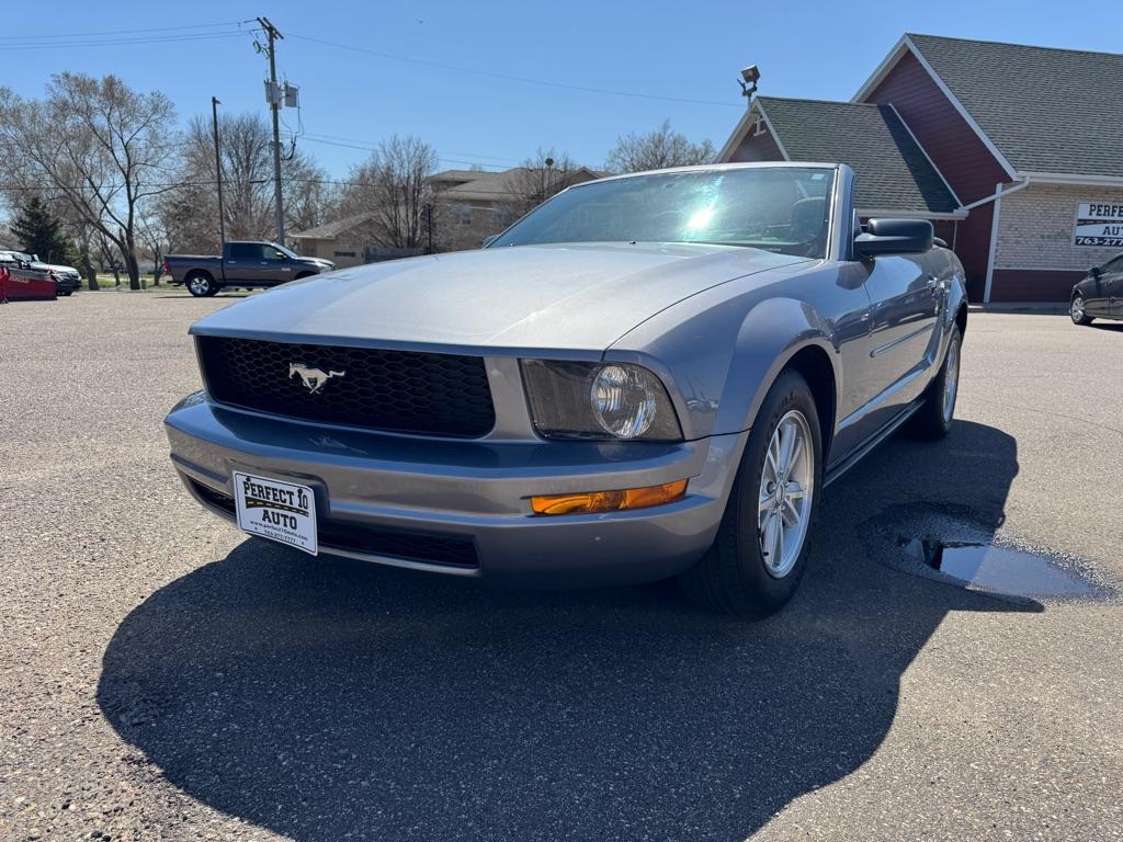 used 2006 Ford Mustang car, priced at $10,995