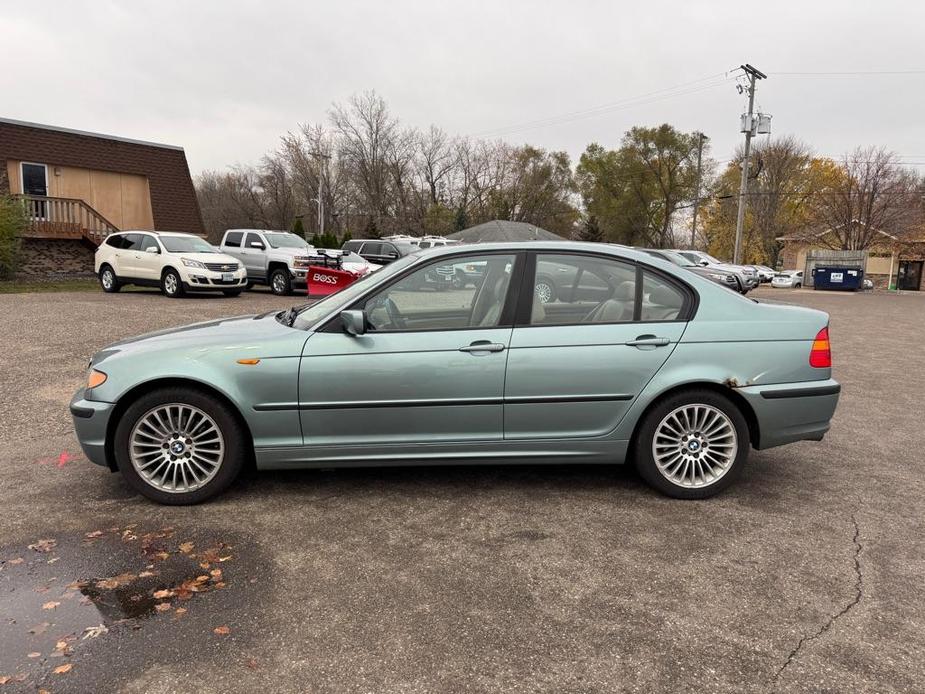 used 2002 BMW 325 car, priced at $2,700