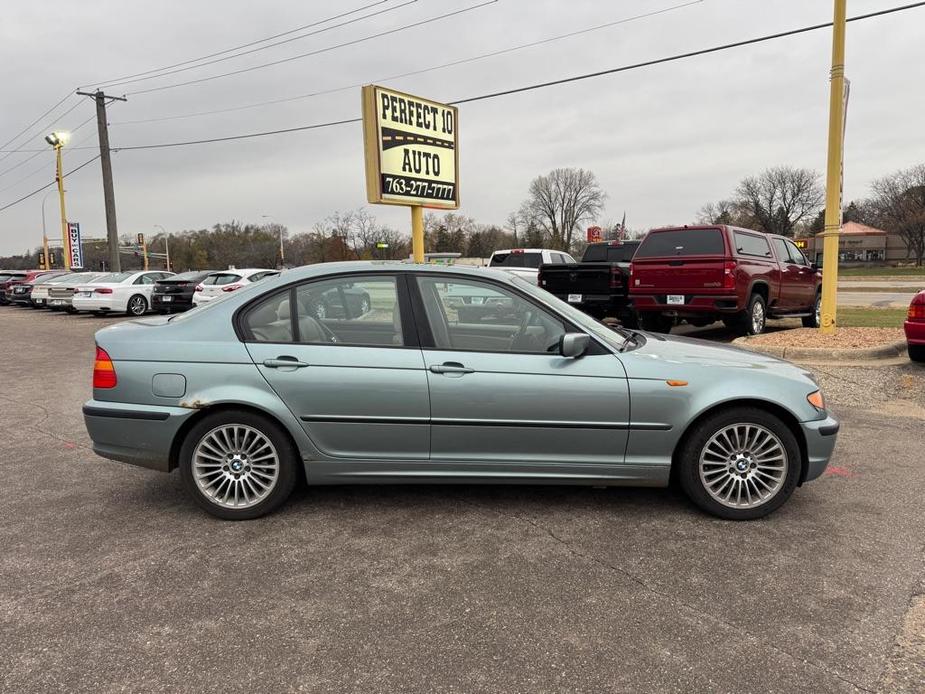 used 2002 BMW 325 car, priced at $2,700