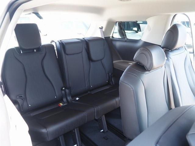 new 2025 Kia Carnival car, priced at $43,195