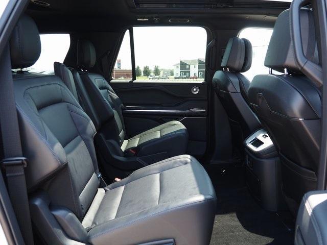 new 2025 Lincoln Navigator L car, priced at $106,486