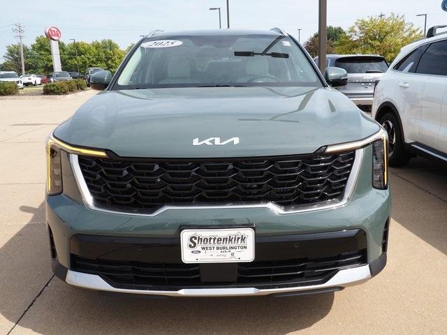 new 2025 Kia Sorento Hybrid car, priced at $43,340