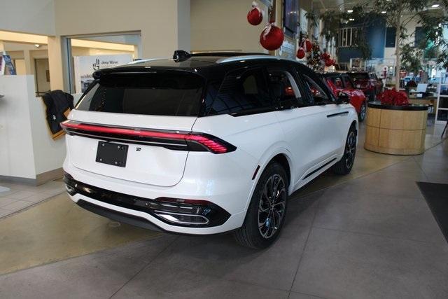 new 2025 Lincoln Nautilus car, priced at $66,910