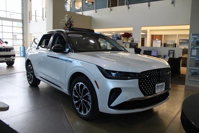 new 2025 Lincoln Nautilus car, priced at $66,910