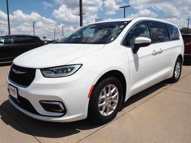 used 2023 Chrysler Pacifica car, priced at $26,885
