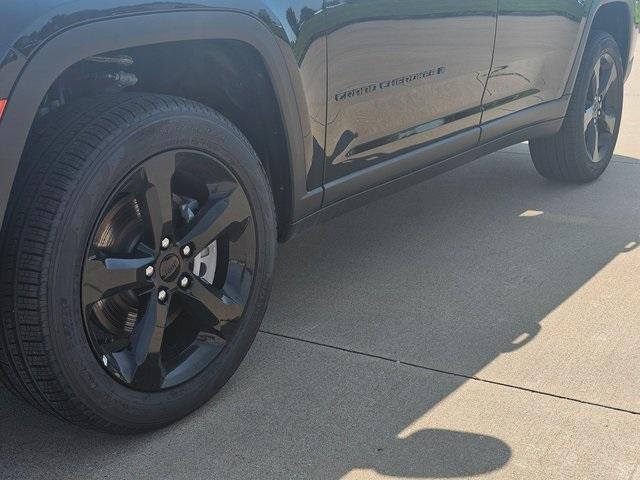 new 2025 Jeep Grand Cherokee L car, priced at $49,349