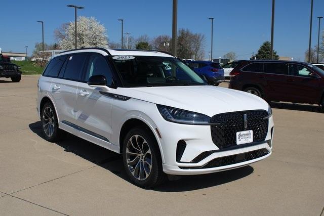 new 2025 Lincoln Aviator car, priced at $63,705