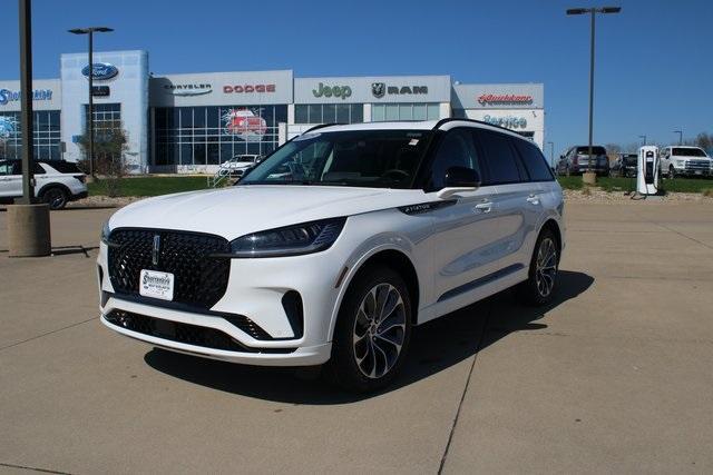 new 2025 Lincoln Aviator car, priced at $63,705