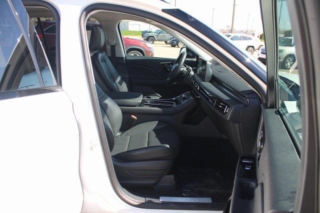 new 2025 Lincoln Aviator car, priced at $63,705