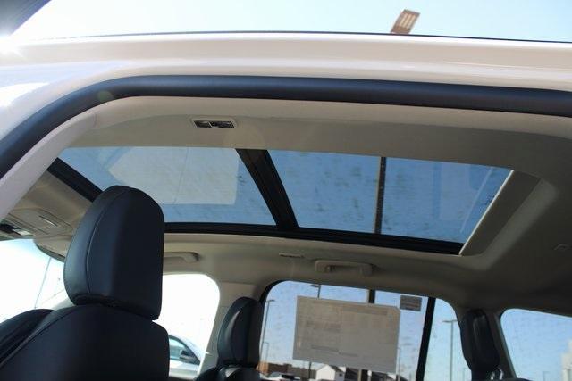 new 2025 Lincoln Aviator car, priced at $63,705