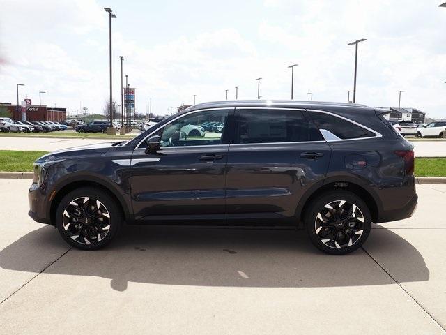 new 2025 Kia Sorento car, priced at $42,560