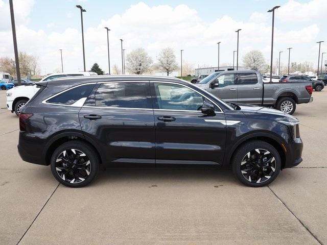new 2025 Kia Sorento car, priced at $42,560