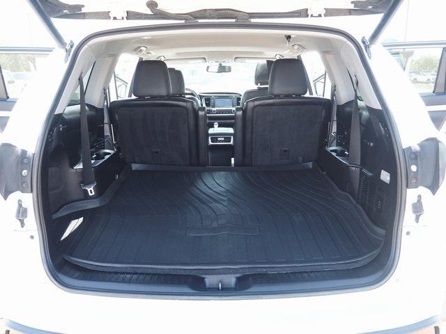 used 2016 Toyota Highlander car, priced at $19,885