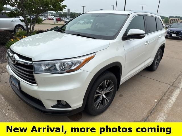 used 2016 Toyota Highlander car, priced at $20,850