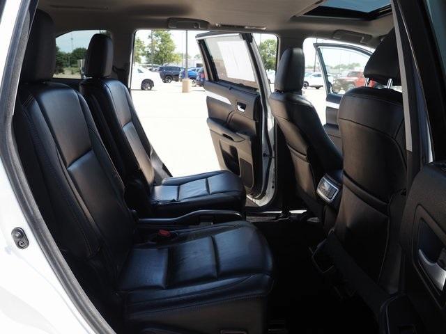 used 2016 Toyota Highlander car, priced at $19,885