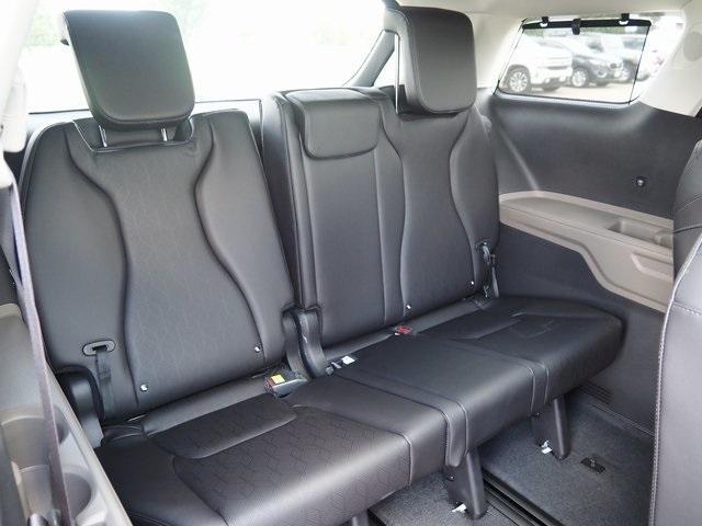new 2026 Kia Carnival car, priced at $50,285