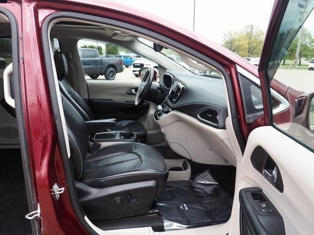 used 2018 Chrysler Pacifica car, priced at $8,888