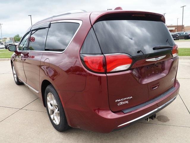 used 2018 Chrysler Pacifica car, priced at $8,888
