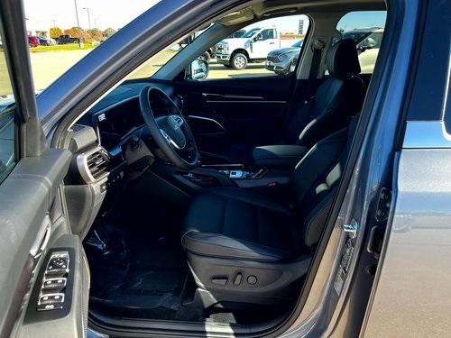 new 2025 Kia Telluride car, priced at $43,120