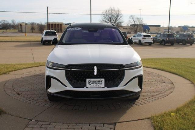 new 2025 Lincoln Nautilus car, priced at $63,455