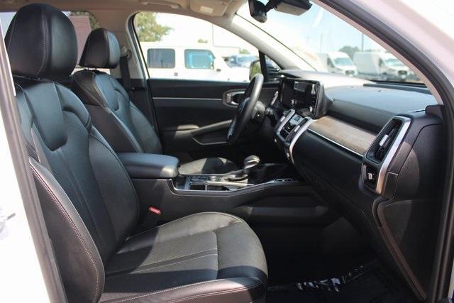 used 2023 Kia Sorento car, priced at $33,444