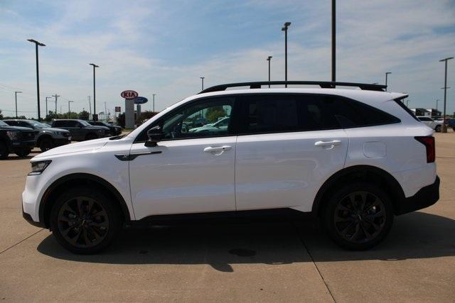 used 2023 Kia Sorento car, priced at $33,444